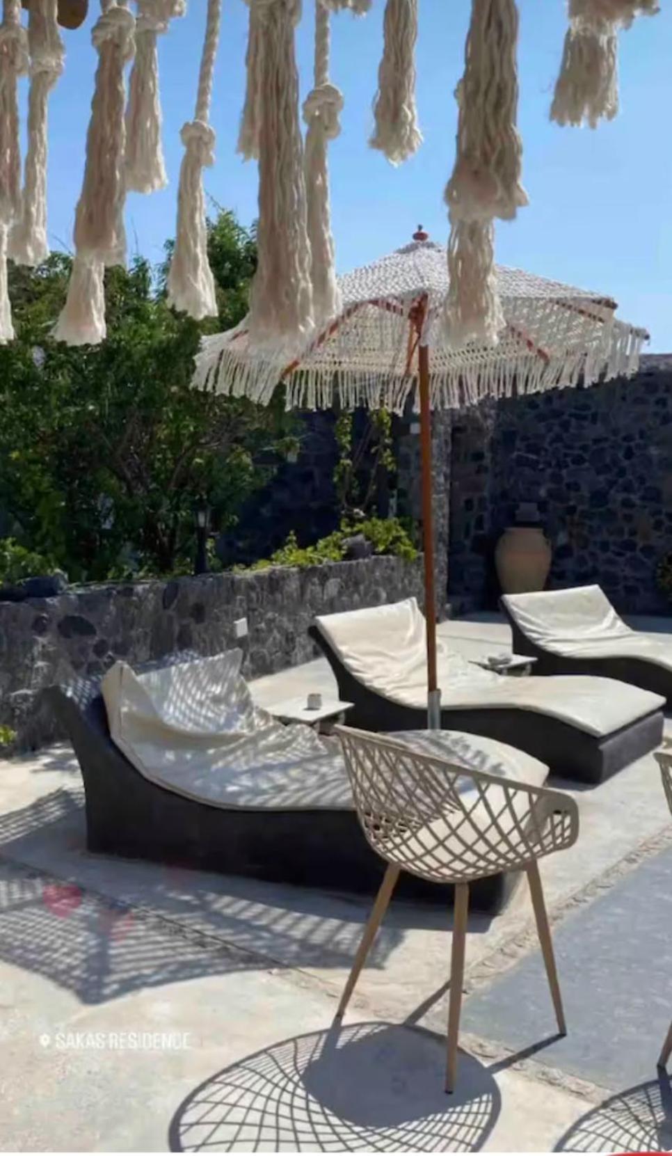 Sakas Residences Karterados  Esterno foto